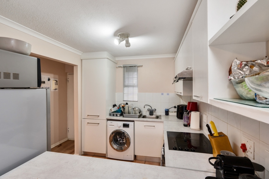 2 Bedroom Property for Sale in Claremont Western Cape